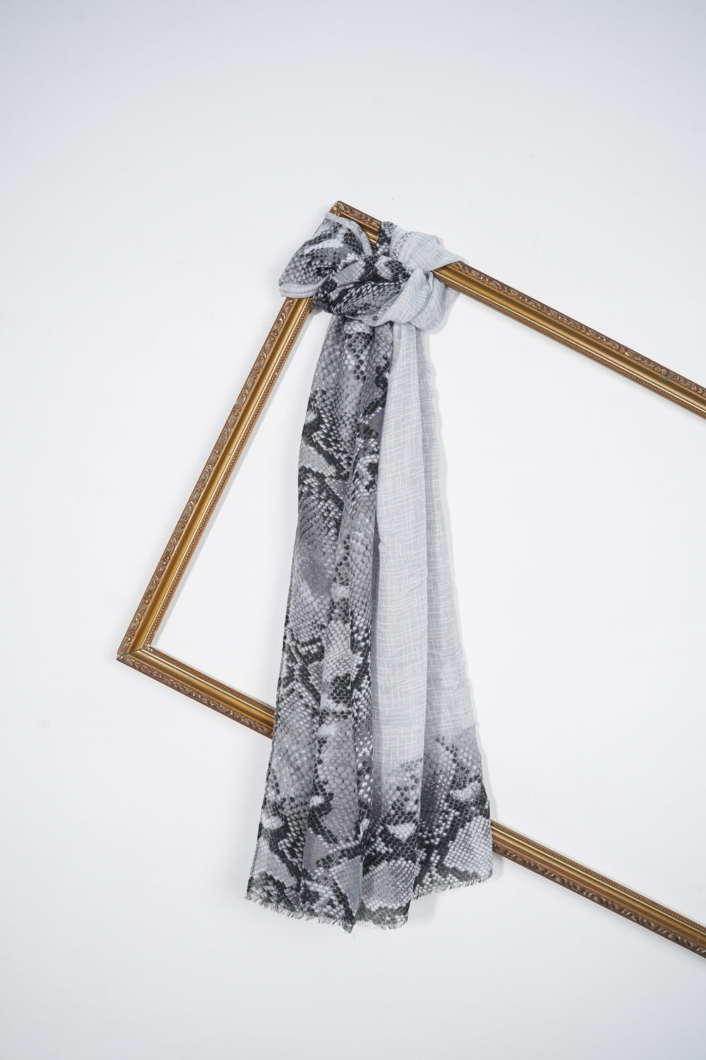Arabic Lawn - Silver Marbled