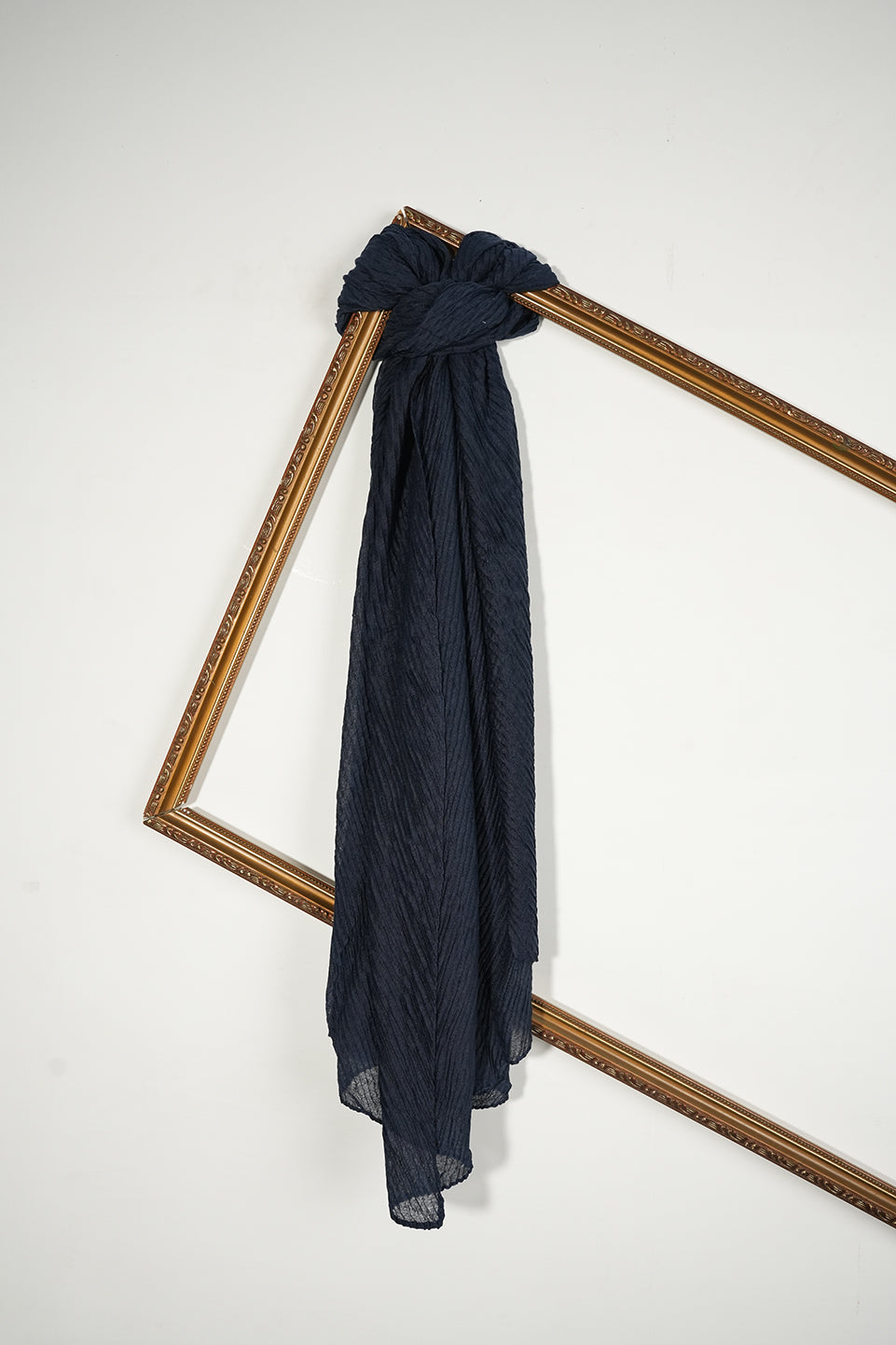 Crinkle Lawn - Classic Black