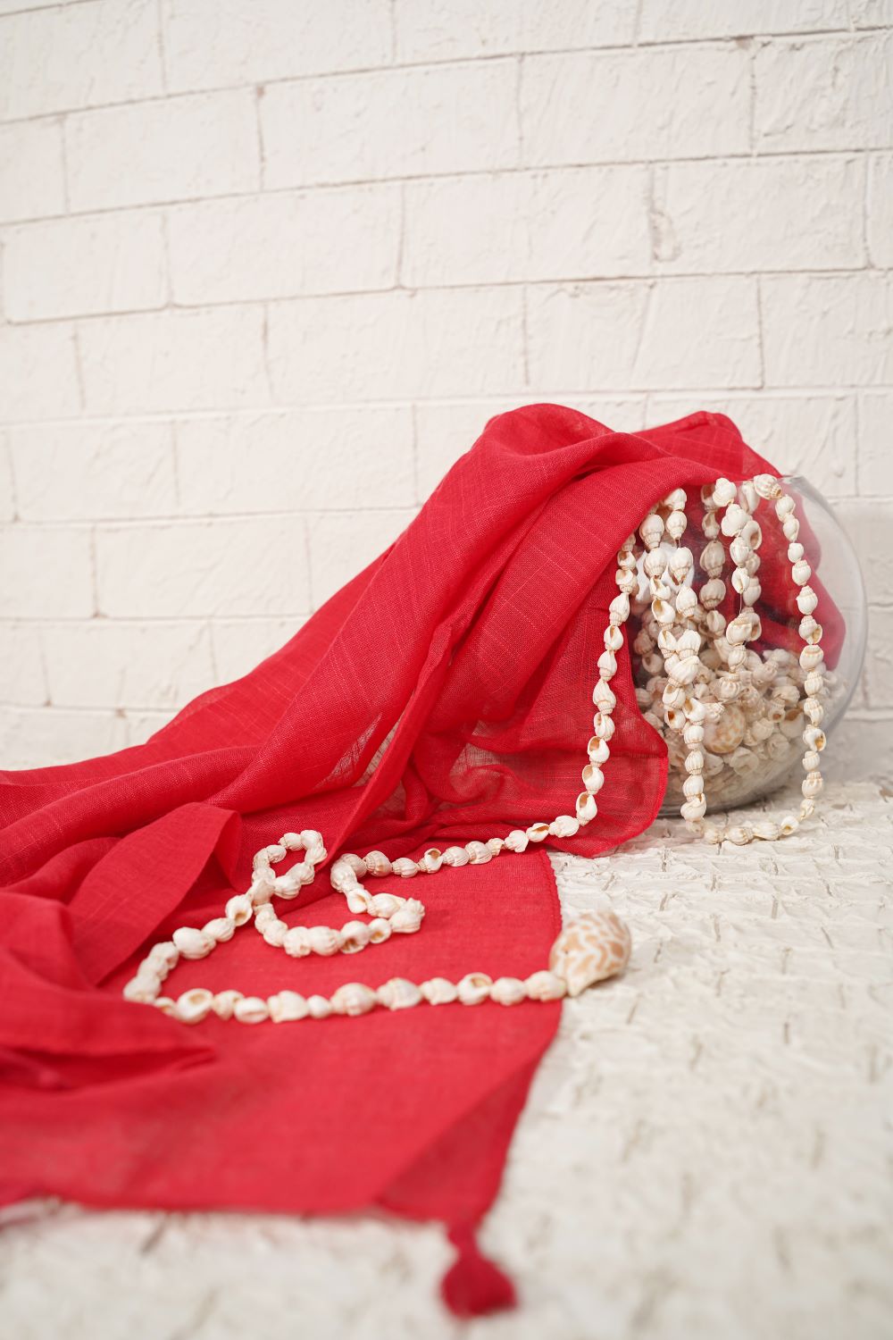 Turkish Lawn Tassal - Scarlet Breeze